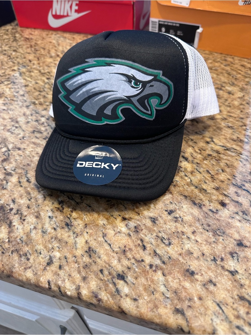 Men’s Black & White Philadelphia Eagles Trucker Hat with Green Accent GO BIRDS!